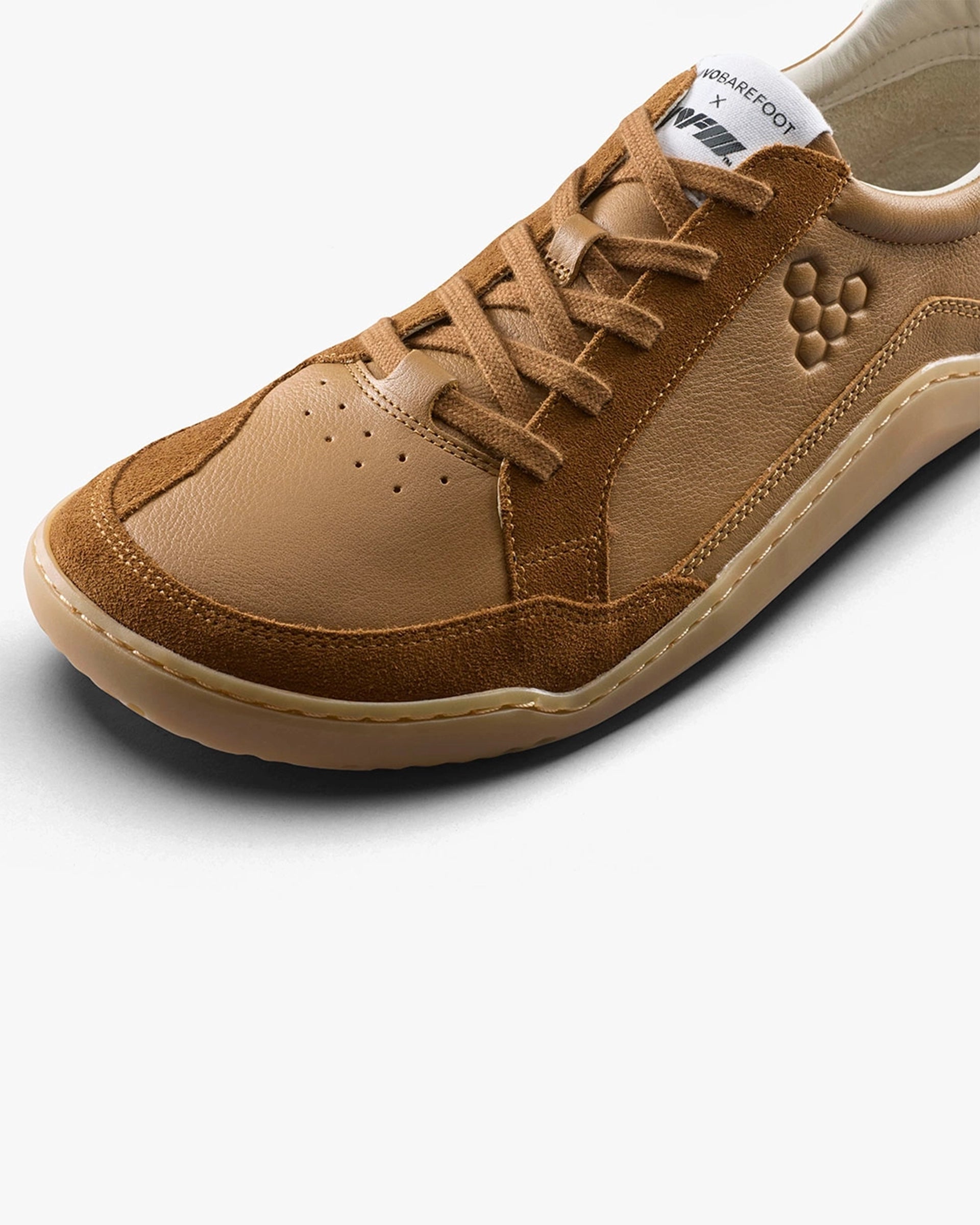GOBI II SNEAKER PREMIUM LEATHER WOMENS TAN - Vivobarefoot