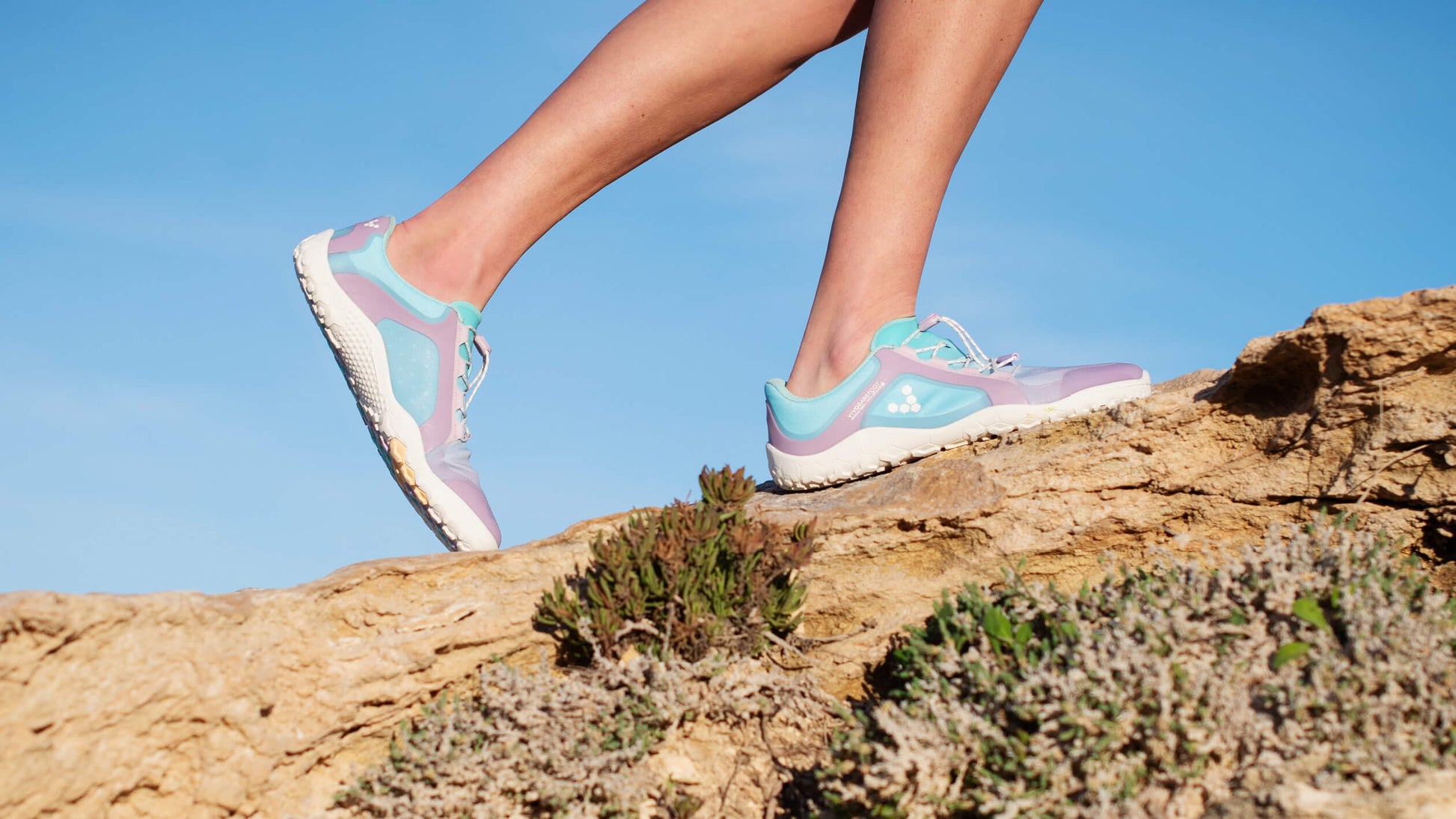 PRIMUS TRAIL III ALL WEATHER FG WOMENS OBSIDIAN - Vivobarefoot