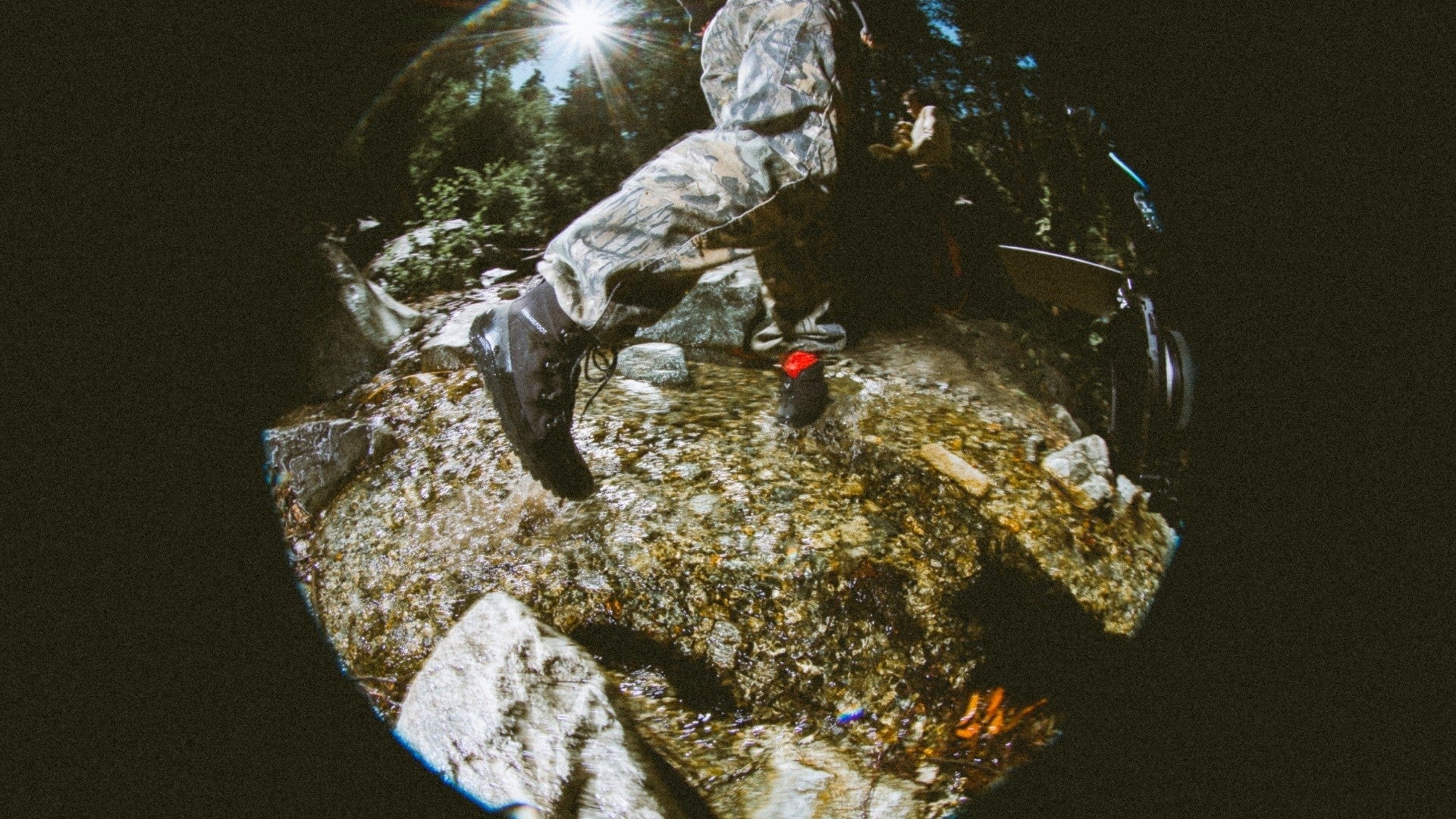 TRACKER TEXTILE AT MENS OBISIDIAN - Vivobarefoot